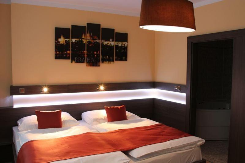 Hotel Uno Усти-над-Орлици Номер фото